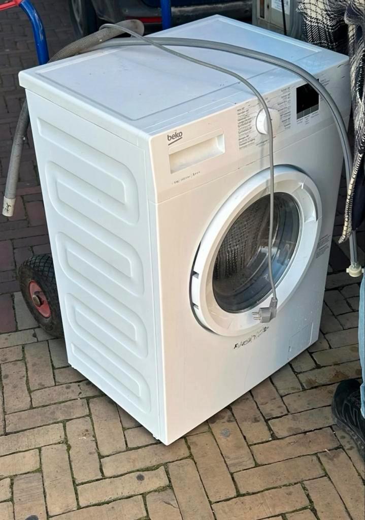 Beko Wasmachine - 6kg Trommel, Witgoed en Apparatuur, Wasmachines, Gebruikt, Voorlader, 4 tot 6 kg, 85 tot 90 cm, 1200 tot 1600 toeren