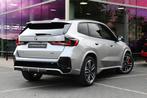 BMW iX1 eDrive20 M Sport / Trekhaak / Sportstoelen / Achteru, Metallic lak, Zwart, Nieuw, SUV of Terreinwagen