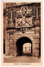 Dordrecht groothoofdspoort, ongelopen, uitgave morks& geuze, Verzenden, 1940 tot 1960, Ongelopen, Zuid-Holland