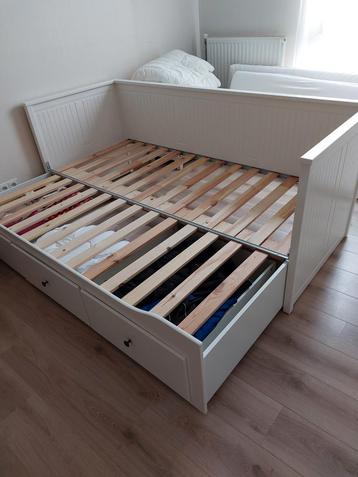 Ikea uitschuifbaar bed met matrassen