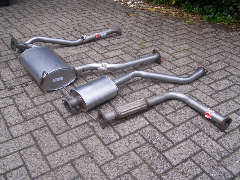 Uitlaat Kia Carnival motor 2.9 Tdi turbo diesel, Ophalen