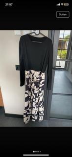 Zwart-crèmekleurige jurk met lange mouwen, Kleding | Dames, Jurken, Zwart, Maat 42/44 (L), Ophalen of Verzenden, Zo goed als nieuw