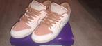 Nike Dunk SB Low Pro Trocadéro Gardens, Kleding | Heren, Schoenen, Overige kleuren, Nike, Nieuw, Ophalen of Verzenden