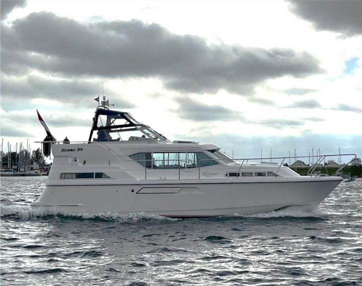 Te koop Broom 34 Ocean, Watersport en Boten, Motorboten en Motorjachten, Gebruikt, Polyester, 9 tot 12 meter, Diesel, Binnenboordmotor