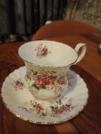 Royal Albert Lavender Rose Kop en Schotel, Ophalen of Verzenden, Zo goed als nieuw, Overige stijlen, Kop(pen) en/of Schotel(s)