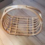 Rieten Mand / lectuurmand, Huis en Inrichting, Ophalen, Gebruikt, Mand, Riet