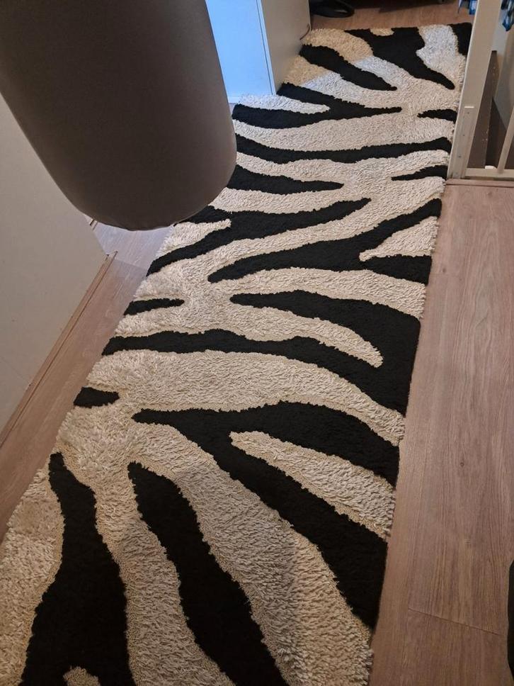 Twee Mooie Vloerkleden - Perstuk 40 euro, Huis en Inrichting, Stoffering | Tapijten en Kleden, Gebruikt, 100 tot 150 cm, 200 cm of meer