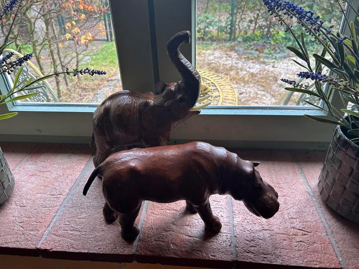 Lederen Nijlpaard & Olifant Beelden, Antiek en Kunst, Kunst | Beelden en Houtsnijwerken, Ophalen of Verzenden