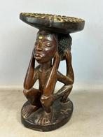 251051 Afrikaans krukje van de Chokwe uit Angola., Ophalen of Verzenden
