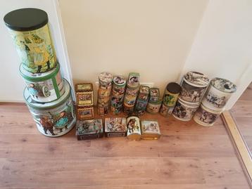 Ot en sien verzameling blikken  beschikbaar voor biedingen