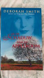 Deborah Smith - In de schaduw van de appelboom, Ophalen of Verzenden, Zo goed als nieuw, Nederland, Deborah Smith