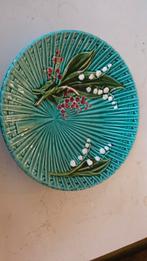 Vintage Majolica Bord met Lelietjes-van-Dalen, Ophalen of Verzenden