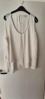 Witte top in laagjes met parelrand maat 52/54, Wit, Maat 46/48 (XL) of groter, Nieuw, Ophalen of Verzenden
