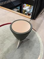 Leolux Tamtam Bijzettafel Leer Design Tafel Taupe Tam Tam, Overige materialen, Leolux, Ophalen of Verzenden, Zo goed als nieuw