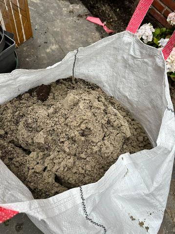SUPER MOOI GEMIXED zand gratis! beschikbaar voor biedingen
