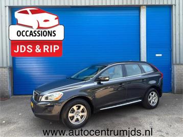 Volvo XC60 2.4 D5 AWD Summum beschikbaar voor biedingen