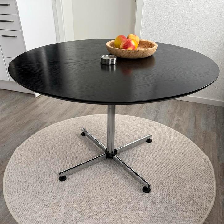 USM Haller Kitos Design Tafel Rond Zwart | 110cm | Bauhaus, Huis en Inrichting, Tafels | Eettafels, Gebruikt, 100 tot 150 cm, Vier personen