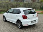 Volkswagen Polo 1.2 TSI High Line LED I 1E EIG I PDC I NAVI, Gebruikt, 4 cilinders, Wit, Origineel Nederlands
