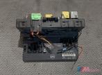 MERCEDES VITO ZEKERINGKAST A6399000700, Auto-onderdelen, Ophalen of Verzenden, Gebruikt, Mercedes-Benz