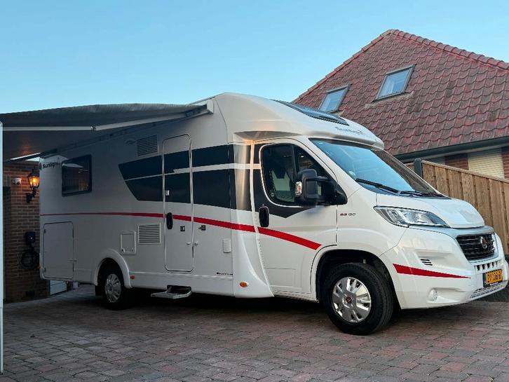 Sunlight T69L | 46 dkm | 2019 | Queens | DakAirco |  Euro 6, Caravans en Kamperen, Campers, Particulier, tot en met 4, Half-integraal