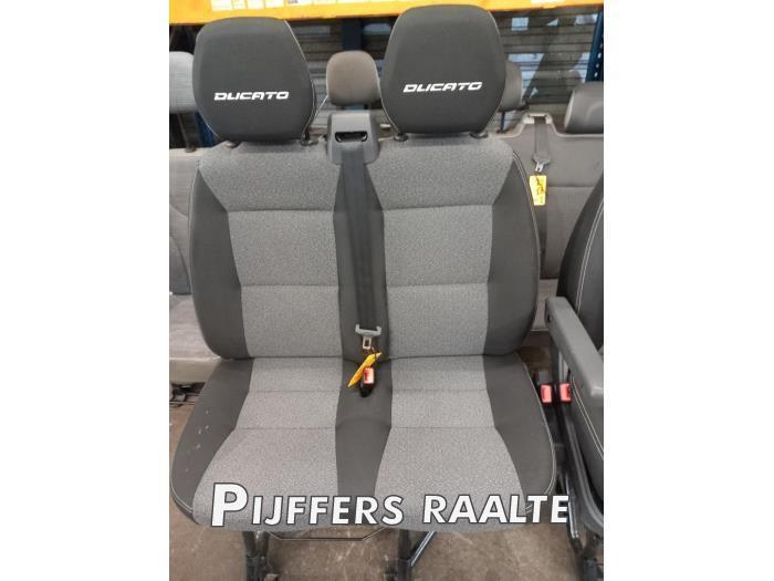 Bank rechts-voor van een Fiat Ducato, Auto-onderdelen, Interieur en Bekleding, Fiat, Gebruikt