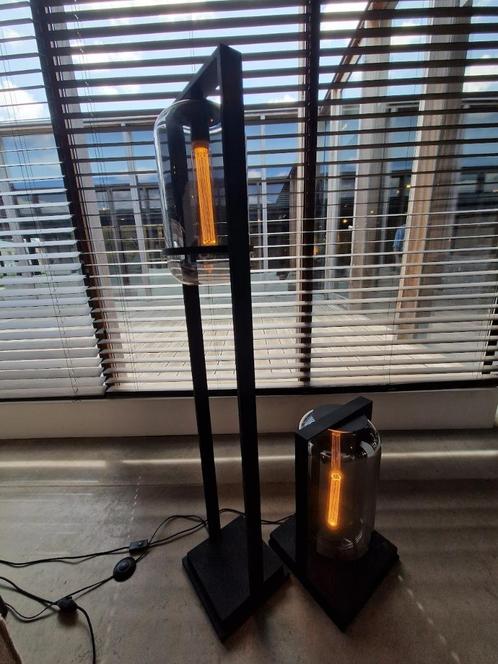 BY EVE     2 x staanlamp Floor tube aan zware korting, Huis en Inrichting, Lampen | Vloerlampen, Nieuw, Glas, Metaal, Ophalen