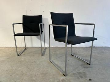 2x Arco Frame Stoel – Designklassieker – Antraciet/Stof beschikbaar voor biedingen