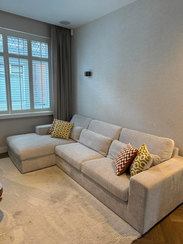 Luxe hoekbank met lounge, Decor Amsterdam, beigegrijs, Huis en Inrichting, Banken | Bankstellen, Zo goed als nieuw, Vierpersoons of meer