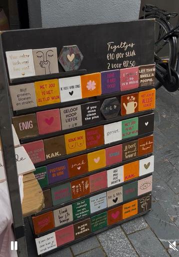 Gepersonaliseerde Tegeltjes met Tekst beschikbaar voor biedingen