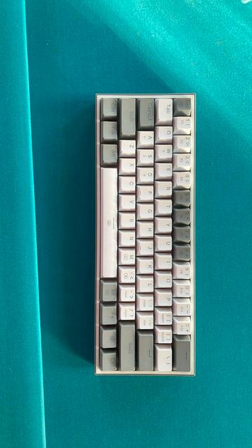 Redragon K617 RGB toetsenbord 