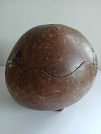 Vintage kokosnoot, Ophalen of Verzenden