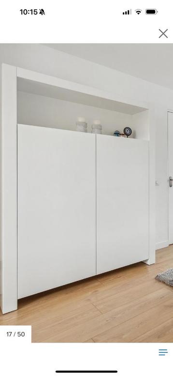 Witte hoogglans kast 