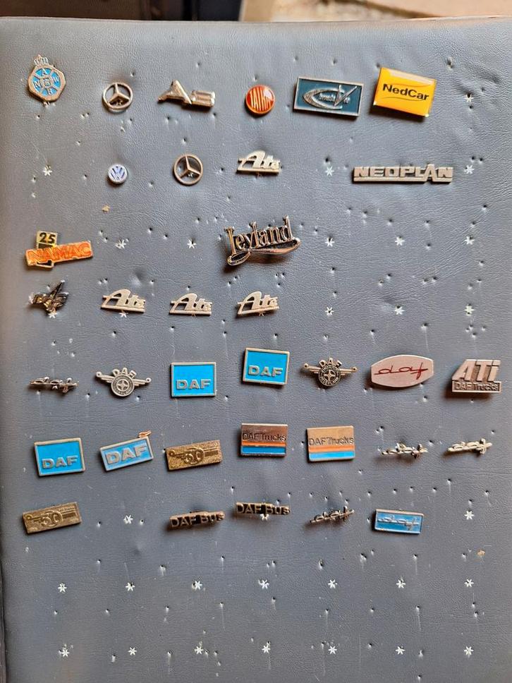 Auto Speldjes Collectie: DAF, Audi, ANWB, Mercedes, Verzamelen, Speldjes, Pins en Buttons, Gebruikt, Speldje of Pin, Transport