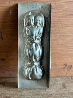 OUD CHOCOLADE MALLETJE VAN 2 BABY’s