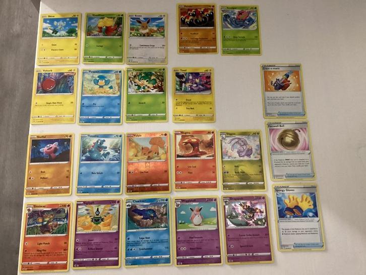 set Pokémon kaarten / 22 kaarten - fusion strike, Hobby en Vrije tijd, Verzamelkaartspellen | Pokémon, Nieuw, Meerdere kaarten