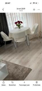 Gratis Eetkamerstoelen - Amsterdam Noord, Huis en Inrichting, Stoelen, Ophalen, Gebruikt, Zwart, Vier