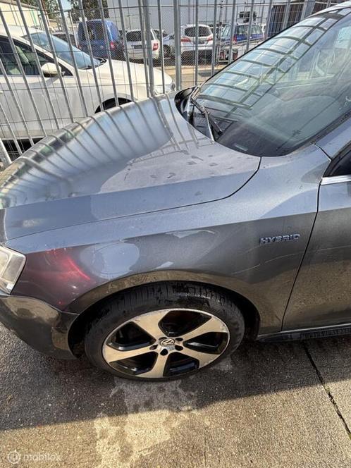Voorscherm links Volkswagen Jetta VI ('11-'14), Auto-onderdelen, Carrosserie en Plaatwerk, Volkswagen, Gebruikt, Ophalen of Verzenden