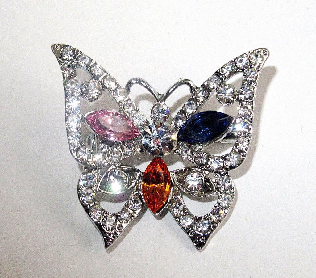 Leuke kristallen broche Vlindertje., Ophalen of Verzenden, Zo goed als nieuw, Zilver, Overige materialen