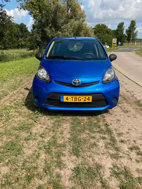 Toyota Aygo 1.0 12V Vvt-i 5DRS 2014 Blauw, Auto's, Toyota, Particulier, Aygo, Benzine, B, Hatchback, Handgeschakeld, Origineel Nederlands