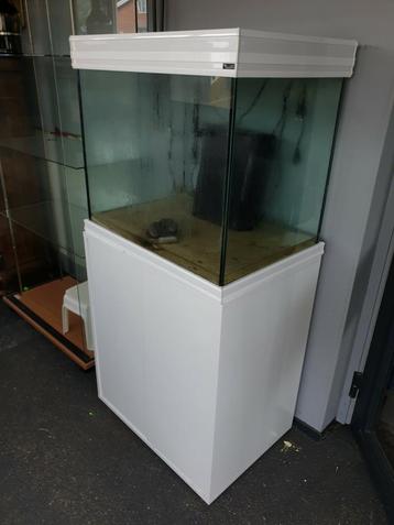 Heel net aquarium 50x70x60 cm met Easybox filtersysteem beschikbaar voor biedingen