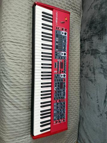 Nord Stage 3 HP76 - Top Staat beschikbaar voor biedingen