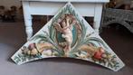 Antieke wanddecoratie plaquette engel  hoorn des overvloeds, Ophalen