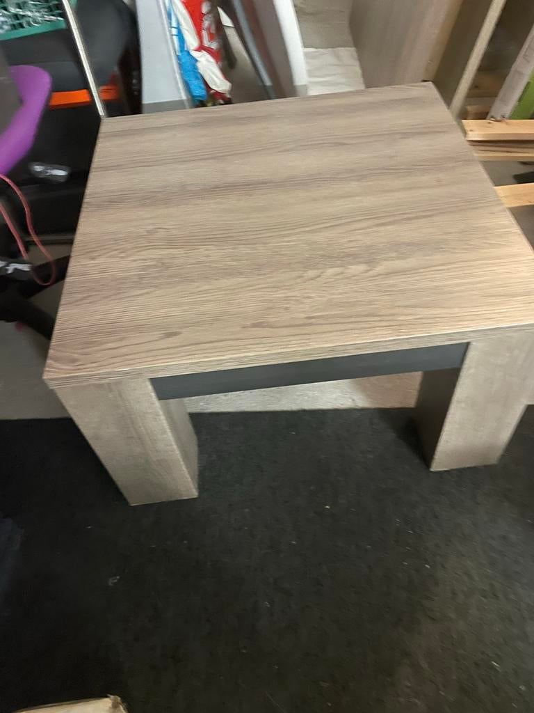 Houten tafel, Huis en Inrichting, Tafels | Eettafels, Gebruikt, Vierkant, Tot twee personen, Overige houtsoorten