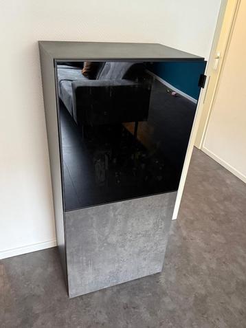 Staande Ikea kast (BESTA) - 60 x 42 x 129 cm beschikbaar voor biedingen