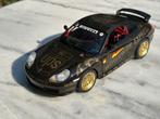 Porsche 911 Carrera Pirelli, Burago 1 op 18, Hobby en Vrije tijd, Modelauto's | 1:18, Ophalen, Zo goed als nieuw, Auto, Bburago