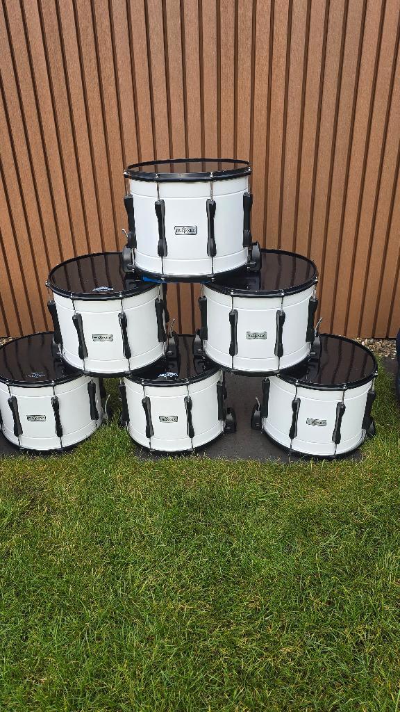 Majestic snaredrum, Muziek en Instrumenten, Percussie, Zo goed als nieuw, Trommel, Ophalen of Verzenden