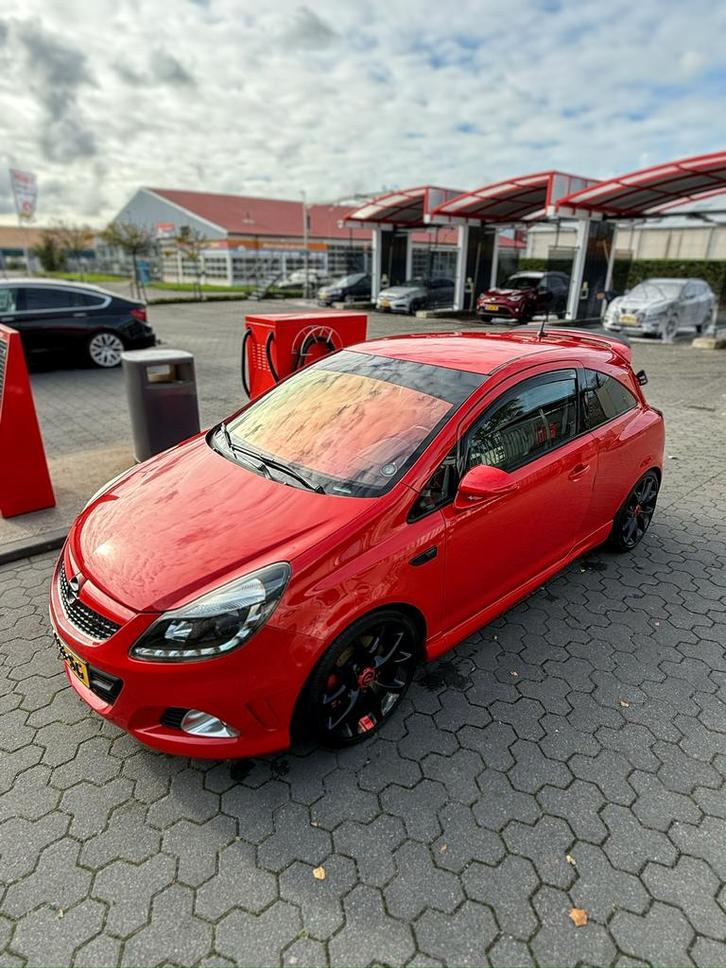 Opel Corsa 1.6T OPC 3D 2007 Rood, Auto's, Opel, Particulier, Corsa, ABS, Achteruitrijcamera, Airbags, Airconditioning, Android Auto