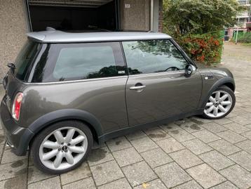 Prachtige Mini Cooper Park Lane zeer kompleet 2006 beschikbaar voor biedingen