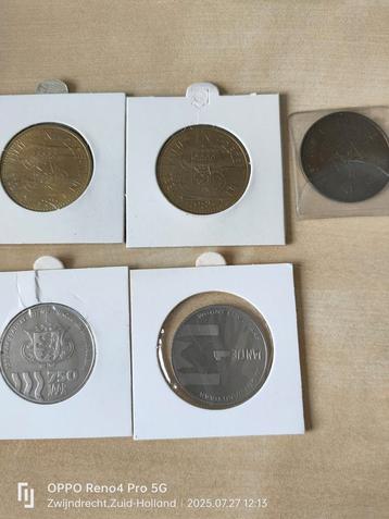 Diverse tokens  beschikbaar voor biedingen