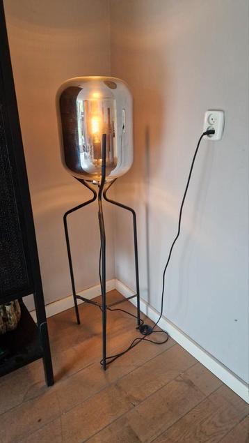 Designlamp met smoked glass beschikbaar voor biedingen